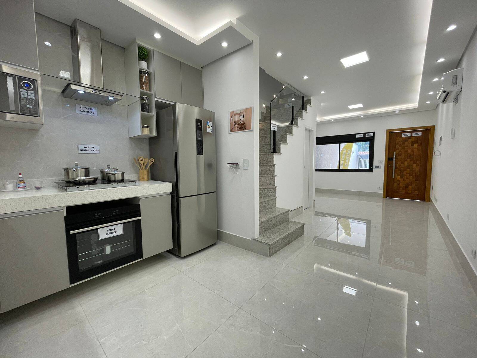 Casa, 4 quartos, 160 m² - Foto 1