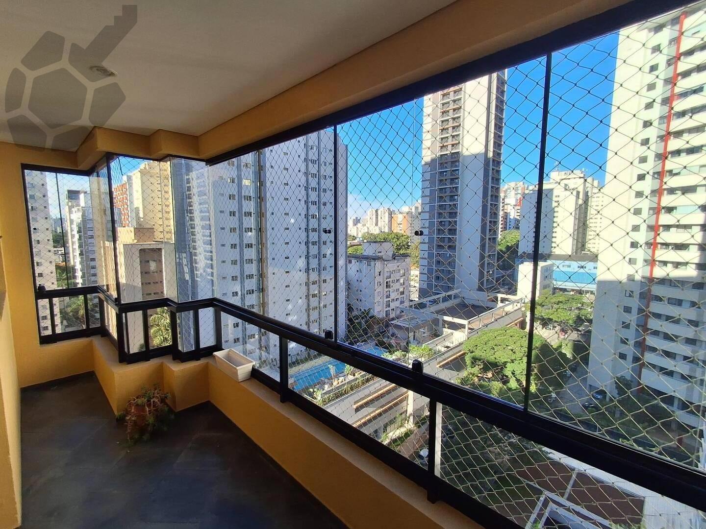 Apartamento para alugar com 3 quartos, 120m² - Foto 1