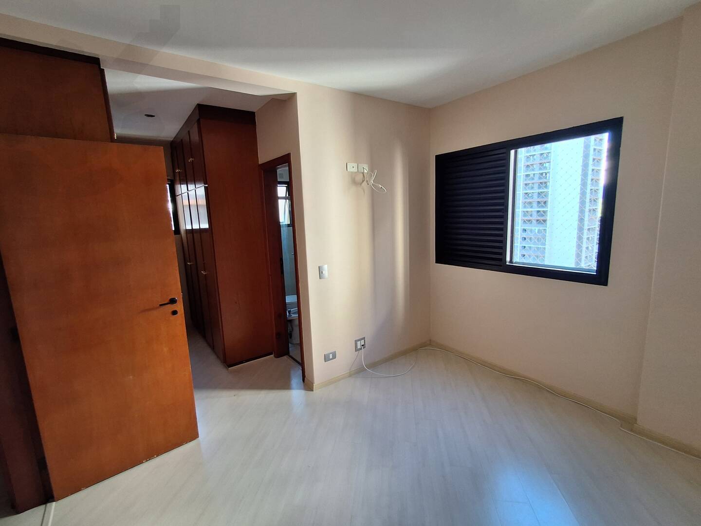 Apartamento para alugar com 3 quartos, 120m² - Foto 11
