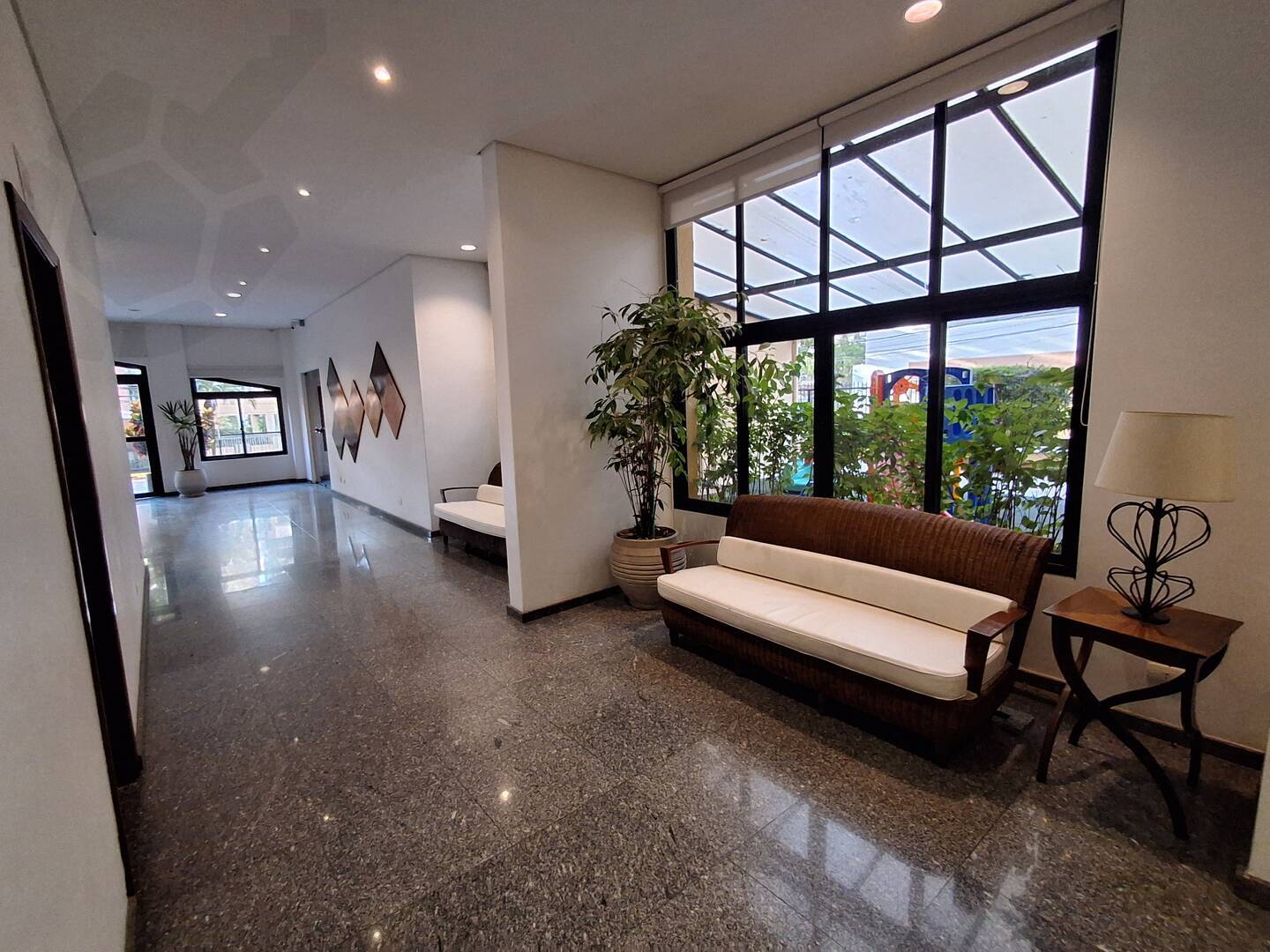 Apartamento para alugar com 3 quartos, 120m² - Foto 39
